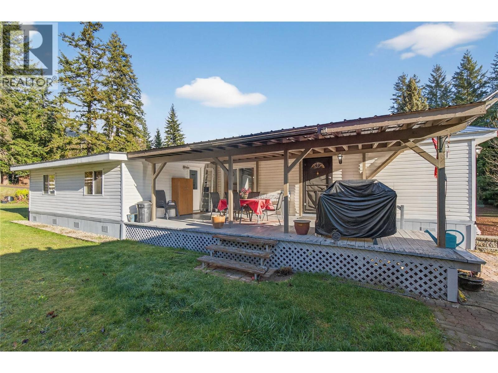 2036 Solsqua Sicamous Road Unit# 17, Sicamous, BC
