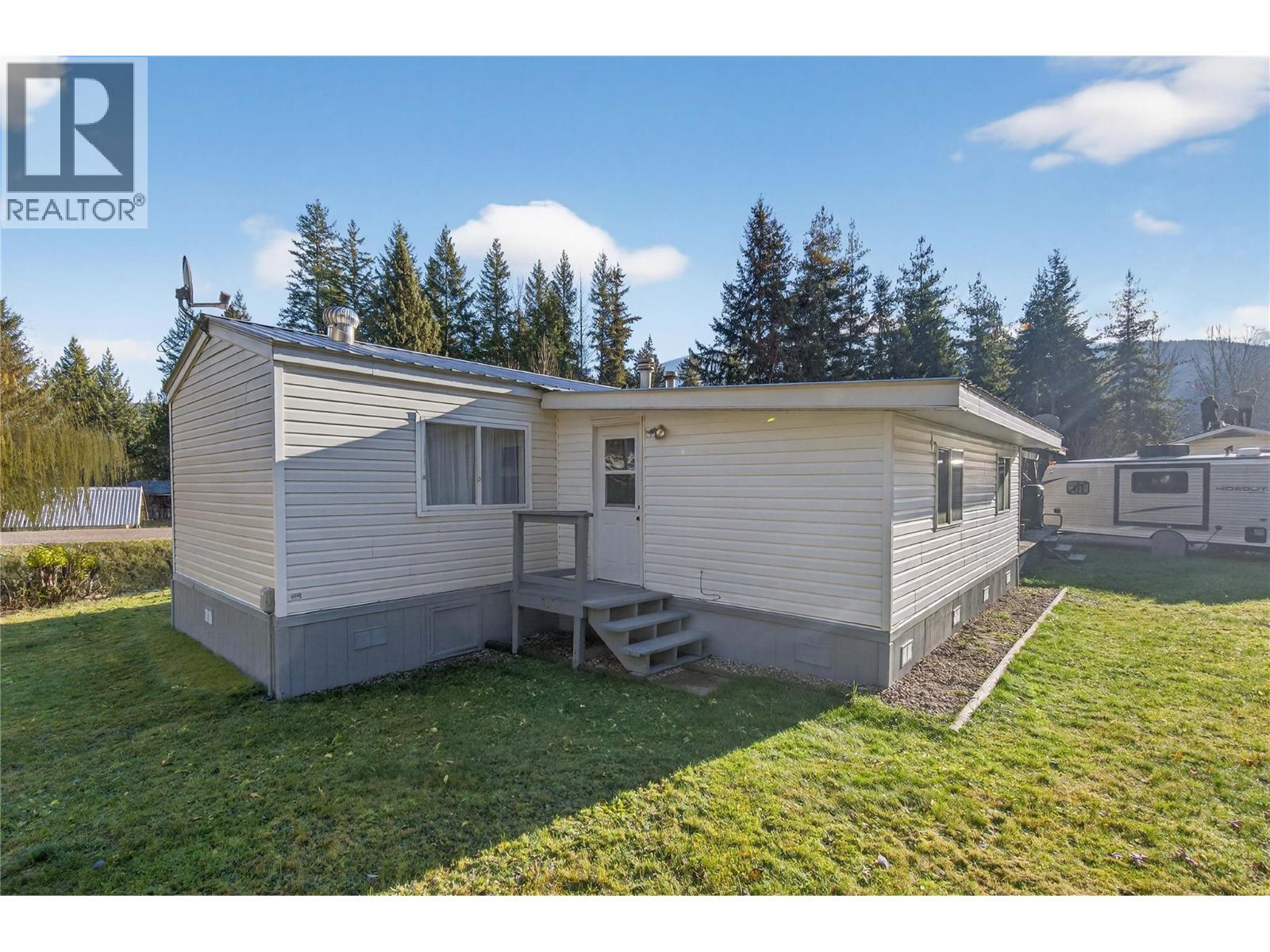 2036 Solsqua Sicamous Road Unit# 17, Sicamous, BC