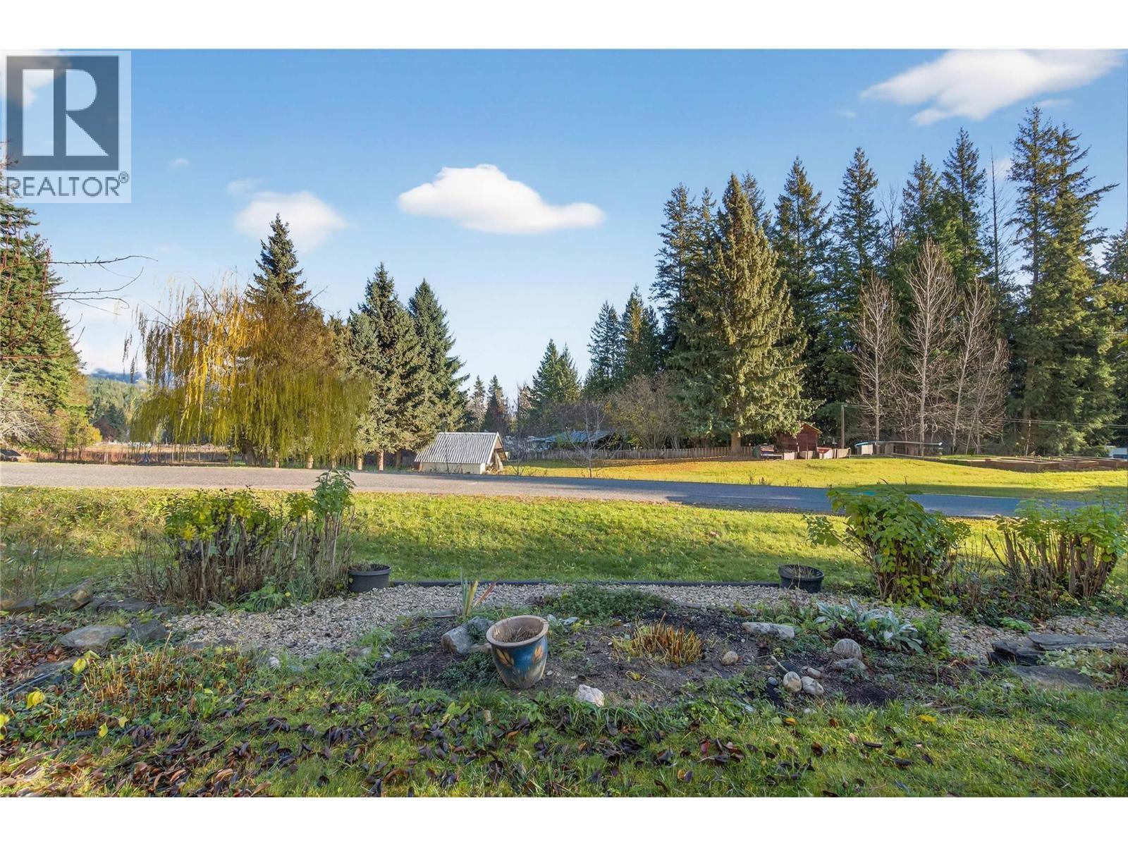 2036 Solsqua Sicamous Road Unit# 17, Sicamous, BC