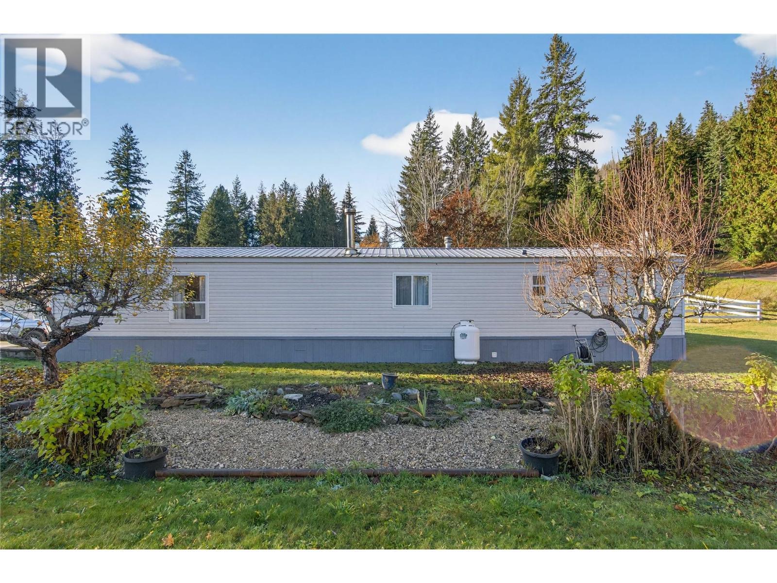 2036 Solsqua Sicamous Road Unit# 17, Sicamous, BC