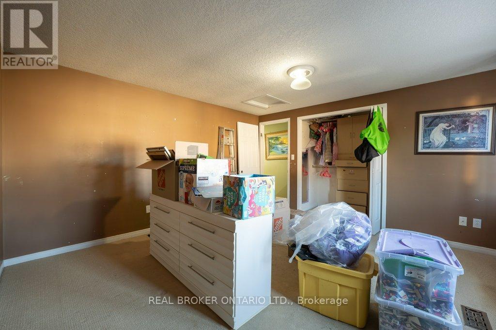 B11 - 110 Activa Avenue, Kitchener, ON - Indoor