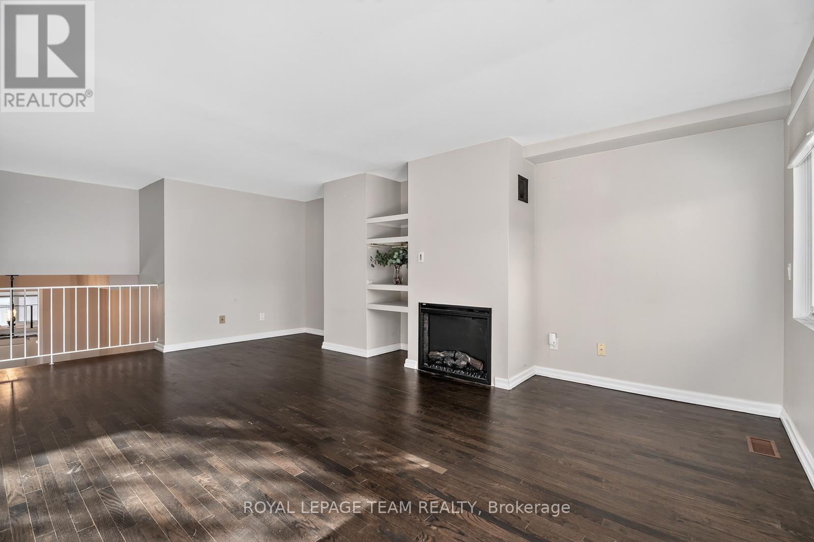 10 - 290 Cathcart Street, Ottawa, ON - Indoor