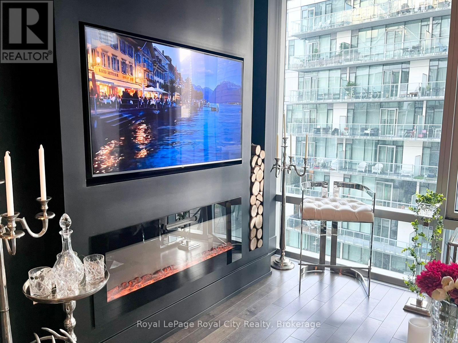 830 - 39 Queens Quay E, Toronto (Waterfront Communities), ON - Indoor Photo Showing Other Room