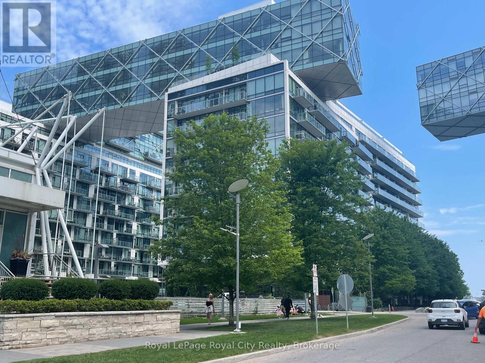 830 - 39 Queens Quay E, Toronto (Waterfront Communities), ON - Outdoor