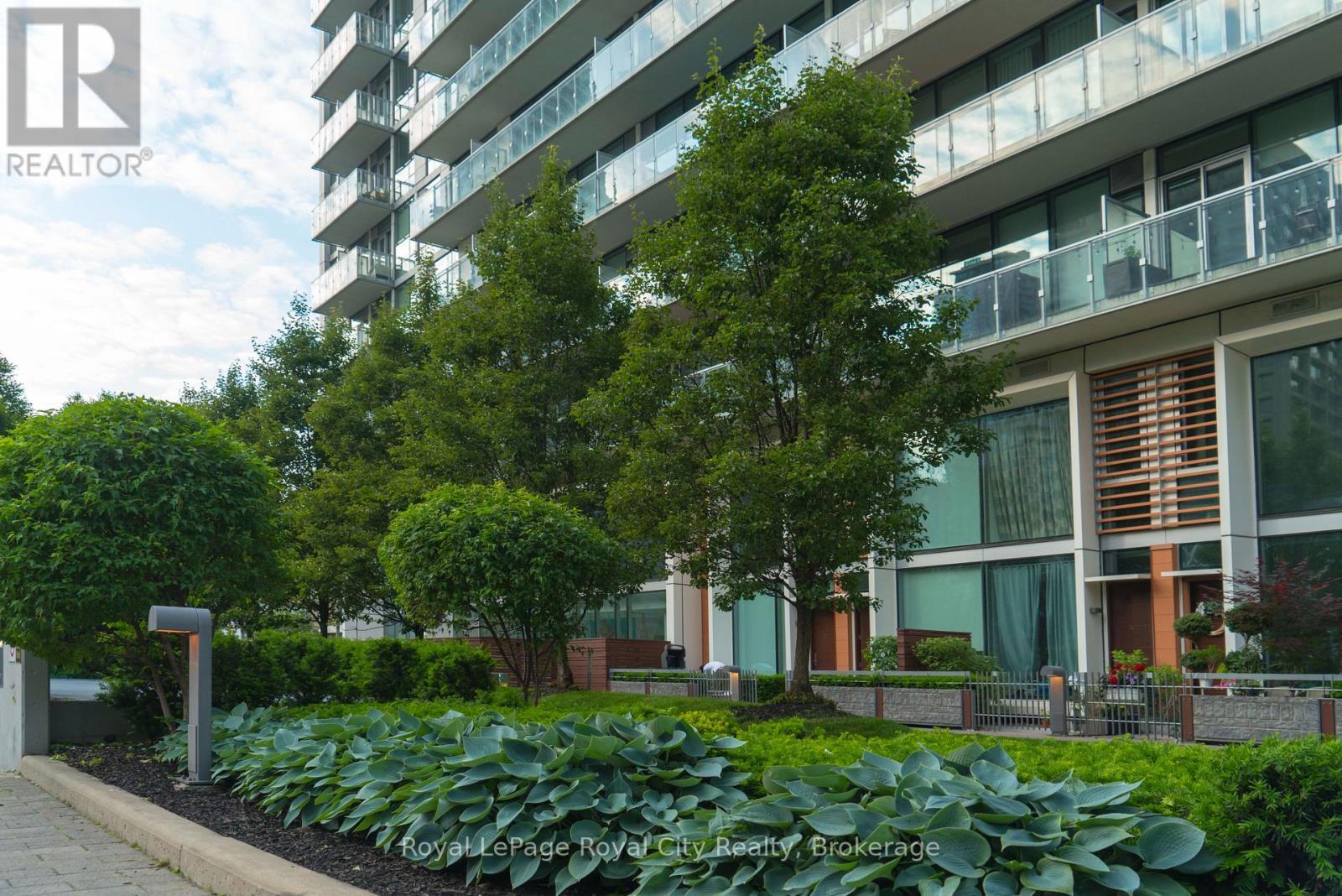 830 - 39 Queens Quay E, Toronto (Waterfront Communities), ON - Outdoor With Balcony
