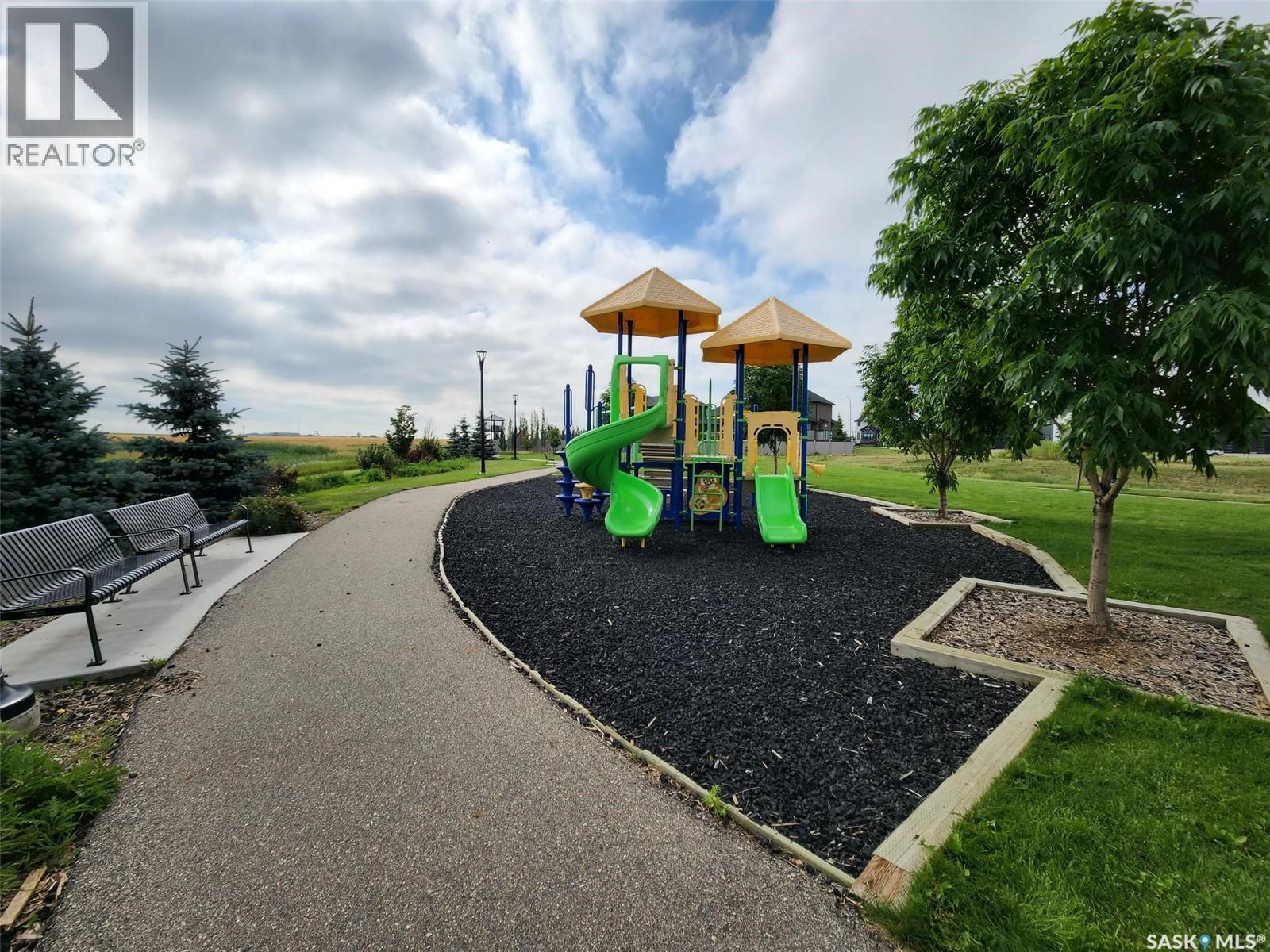 166 Delaet Drive, Weyburn, SK