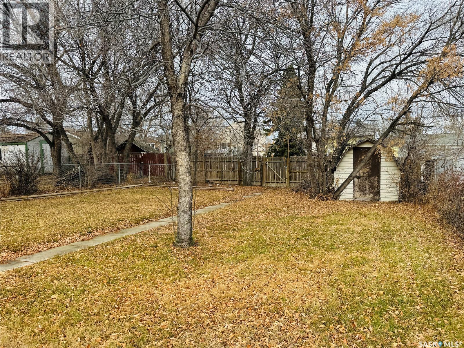 213 3Rd Avenue W, Biggar, SK - Outdoor