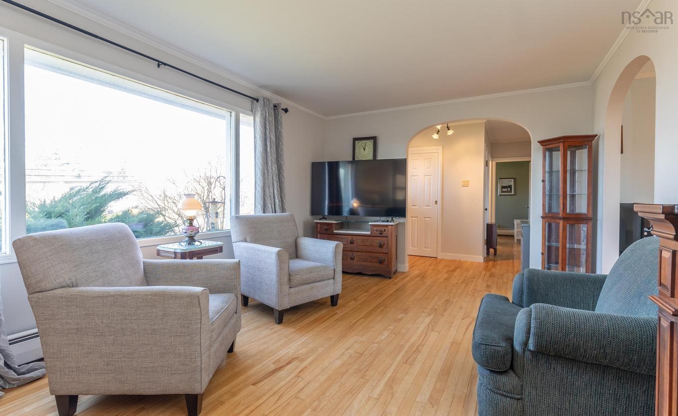 911 Highway 335, West Pubnico, NS