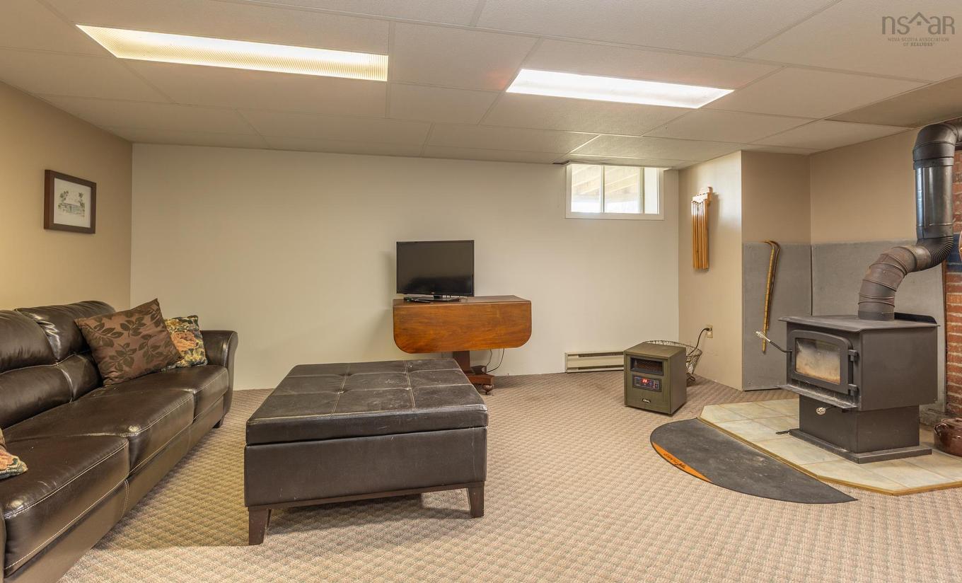 911 Highway 335, West Pubnico, NS