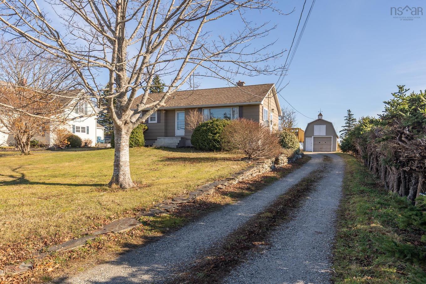 911 Highway 335, West Pubnico, NS