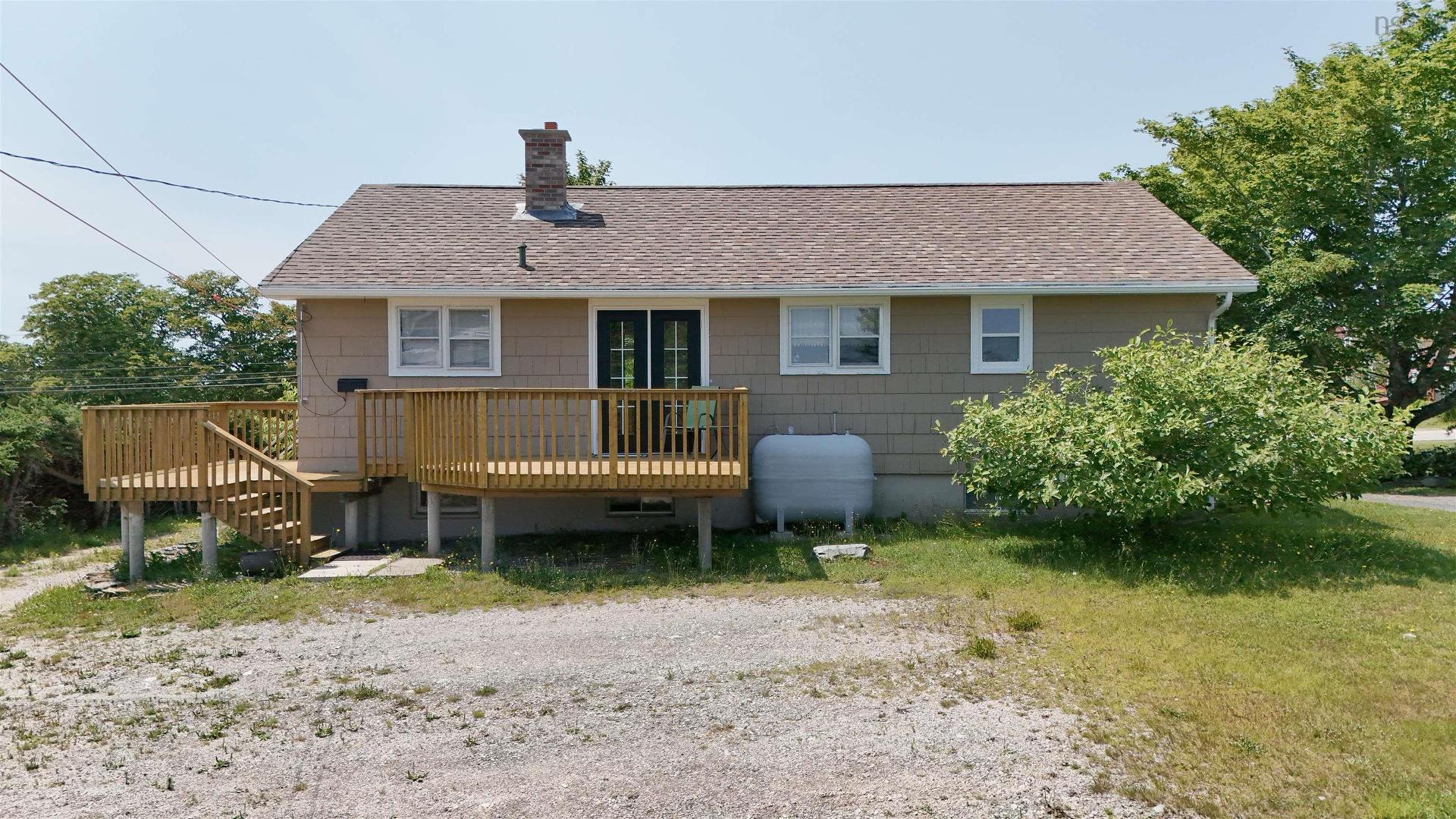 911 Highway 335, West Pubnico, NS - Outdoor