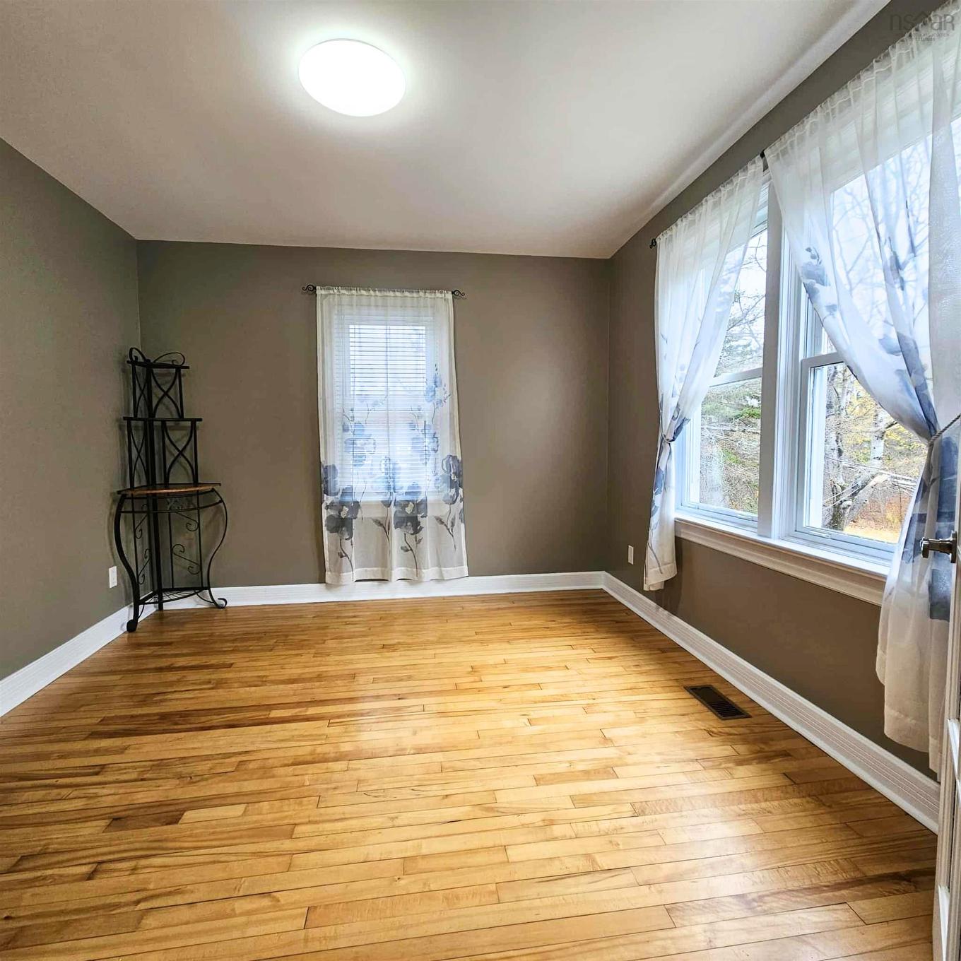 73 Fairhaven Drive, Westmount, NS