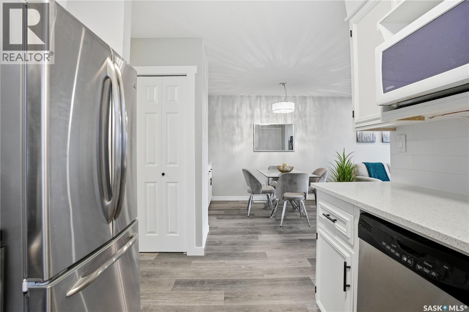 1612 Rothwell Street, Regina, SK - Indoor Photo Showing Kitchen