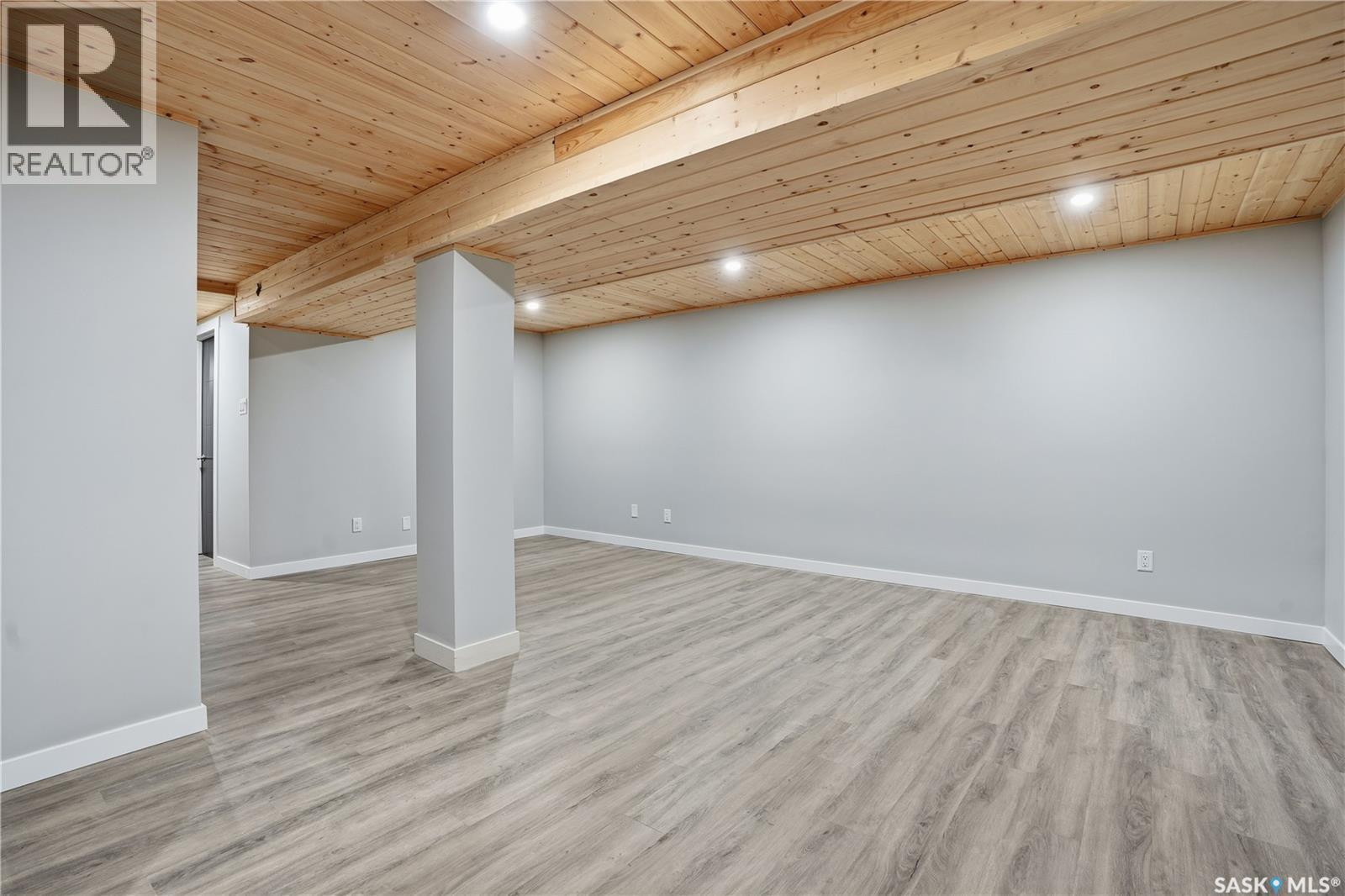 1612 Rothwell Street, Regina, SK - Indoor