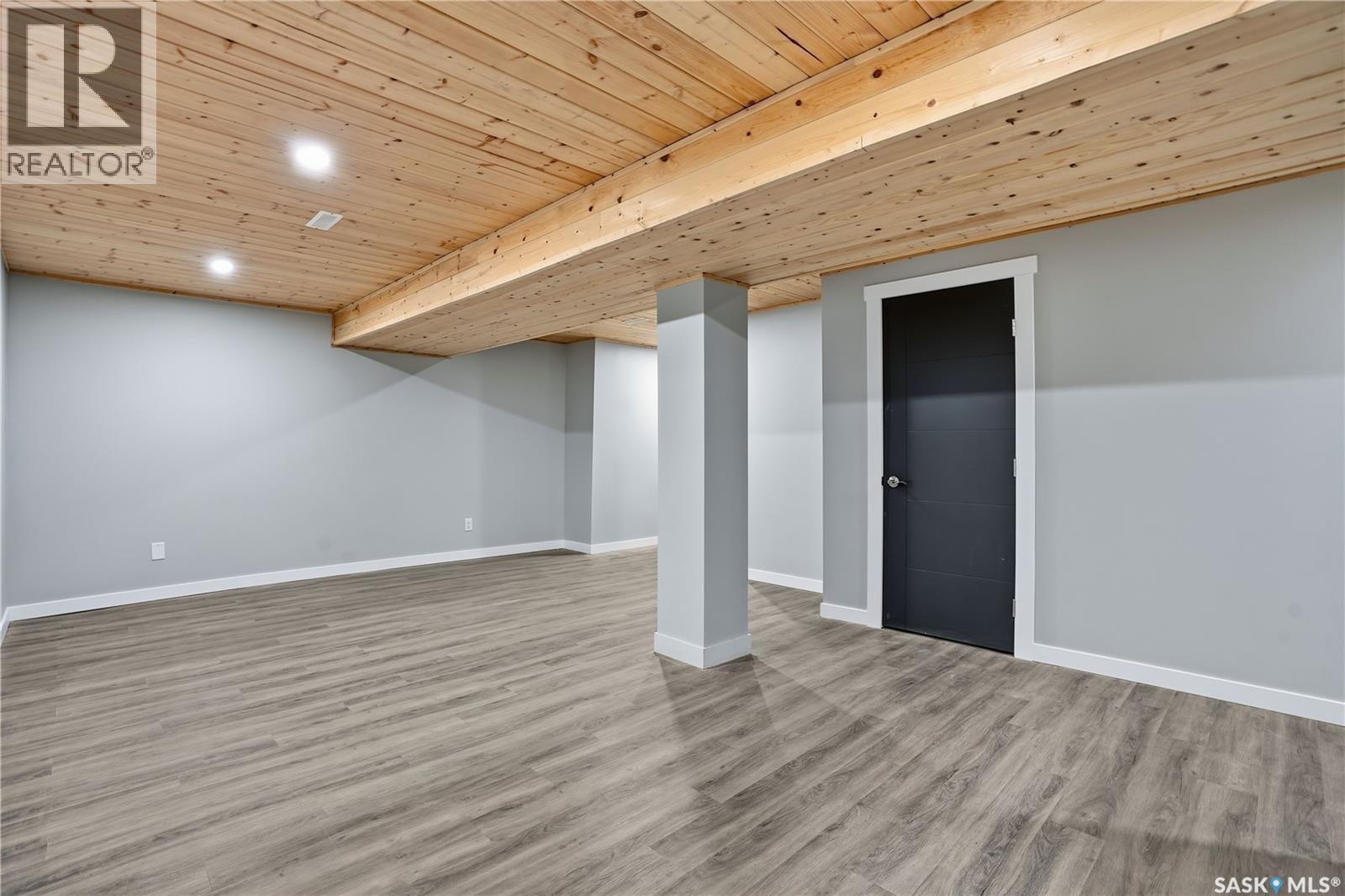 1612 Rothwell Street, Regina, SK - Indoor