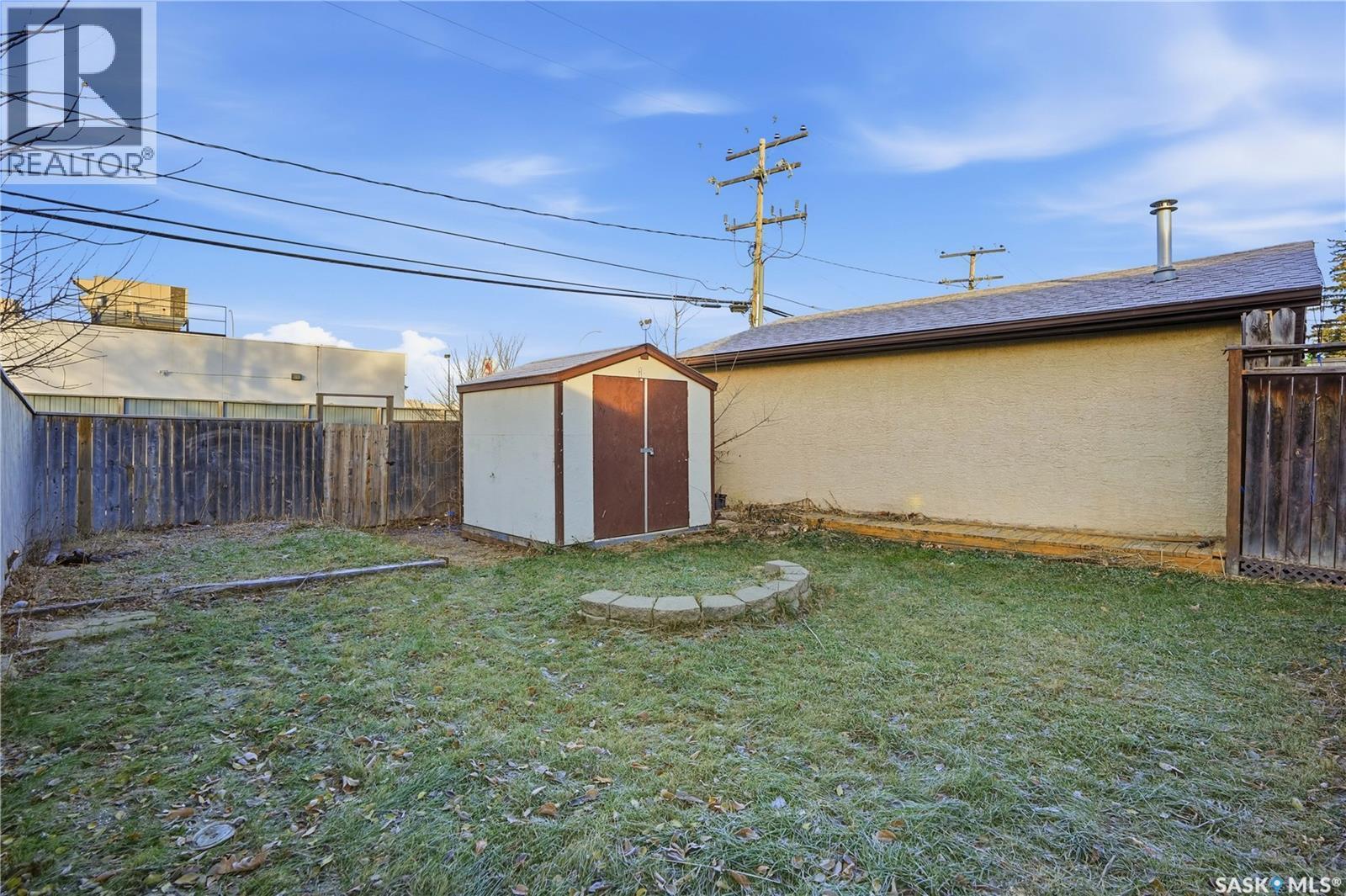 1612 Rothwell Street, Regina, SK - Outdoor