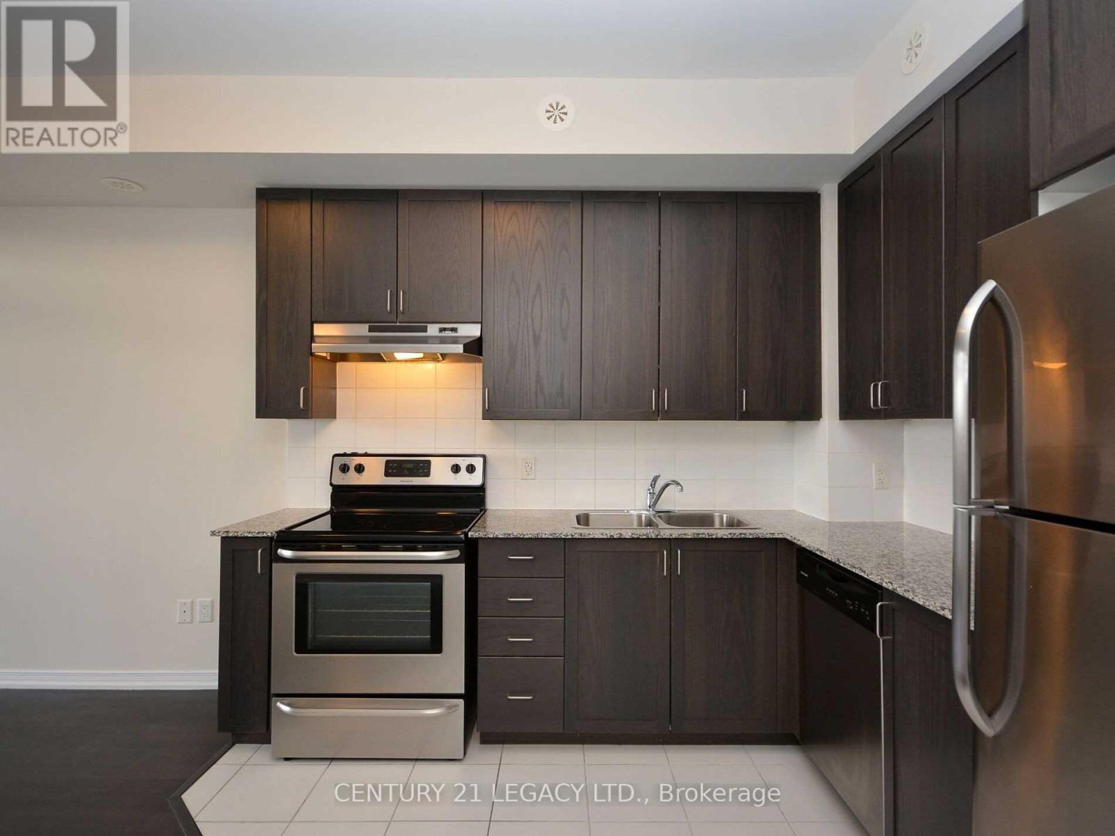209 - 54 Sky Harbour Drive, Brampton, ON - Indoor Photo Showing Kitchen With Double Sink With Upgraded Kitchen