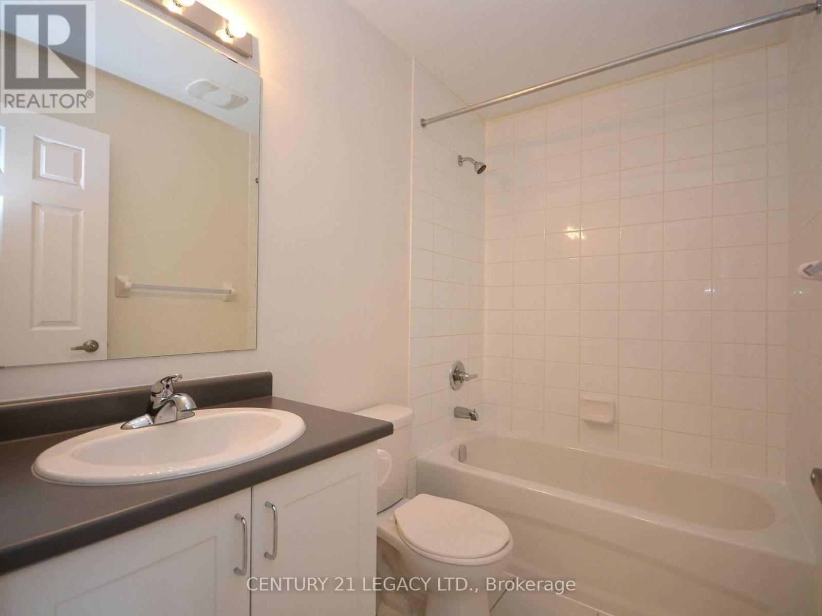 209 - 54 Sky Harbour Drive, Brampton, ON - Indoor Photo Showing Bathroom