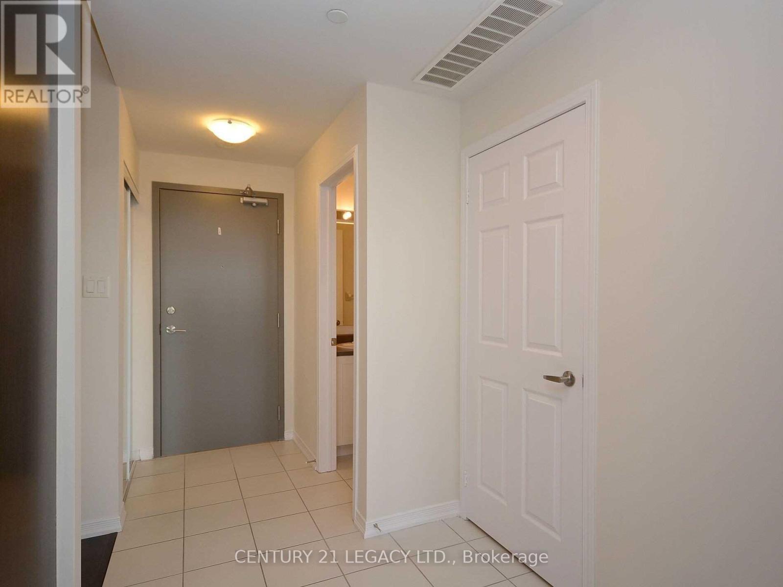 209 - 54 Sky Harbour Drive, Brampton, ON - Indoor Photo Showing Other Room