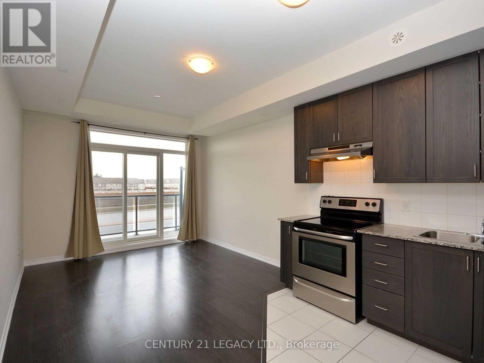 209 - 54 Sky Harbour Drive, Brampton, ON - Indoor Photo Showing Kitchen