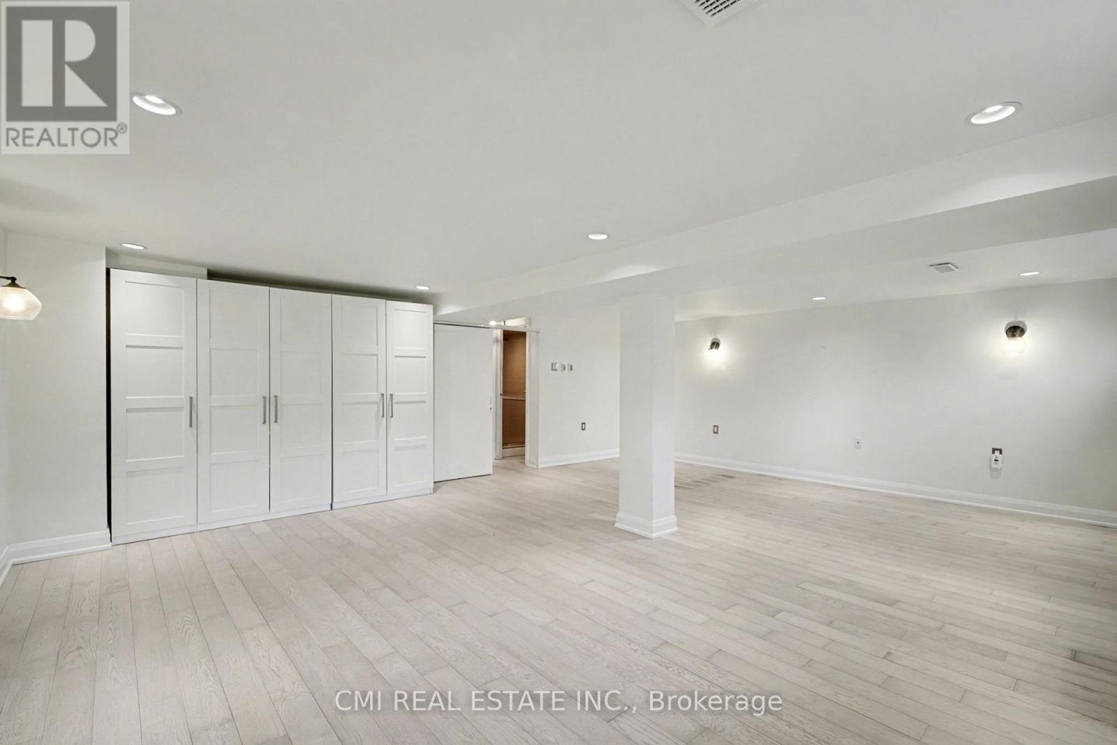 460 Martin Grove Road, Toronto, ON - Indoor Photo Showing Other Room