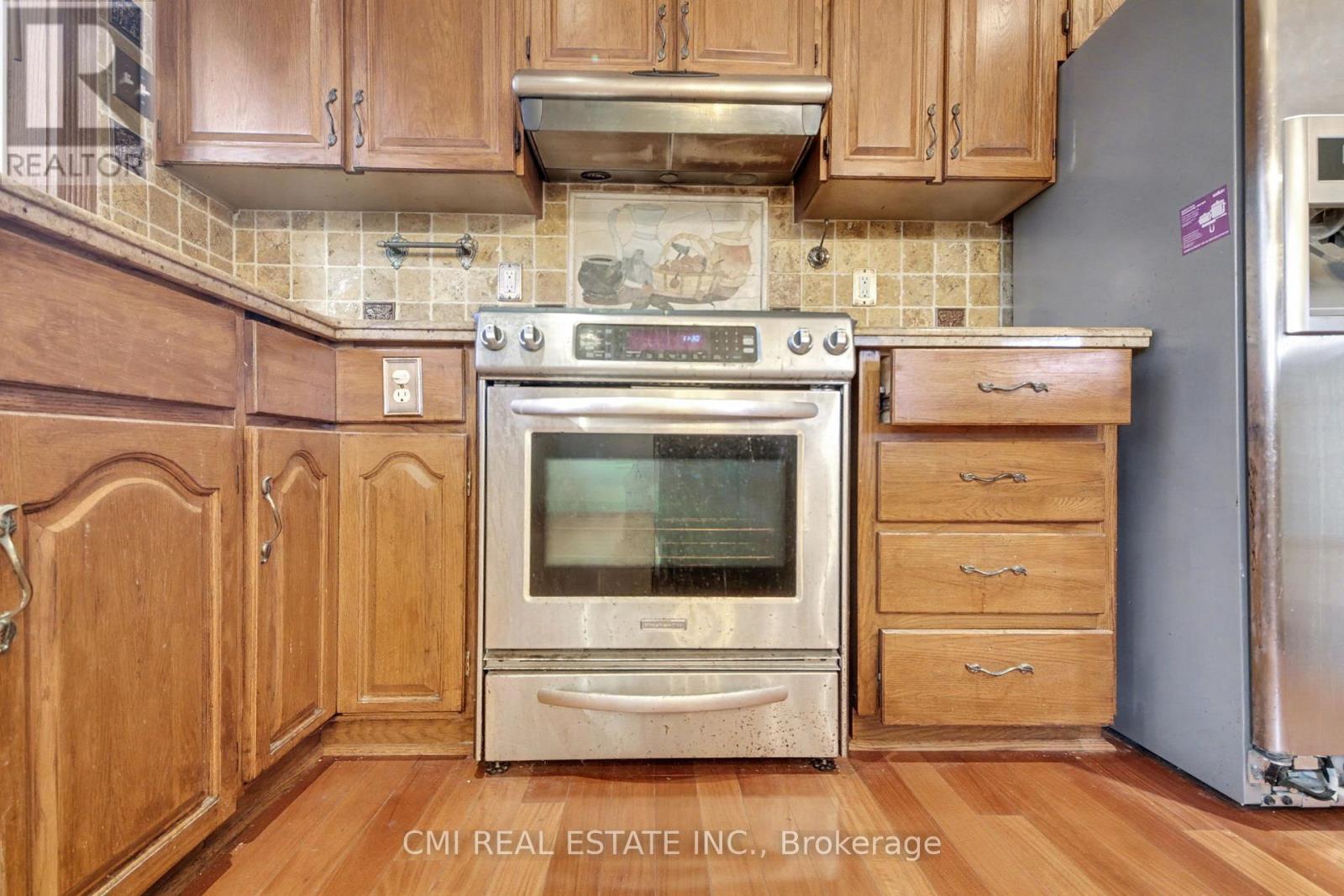 460 Martin Grove Road, Toronto, ON - Indoor Photo Showing Kitchen