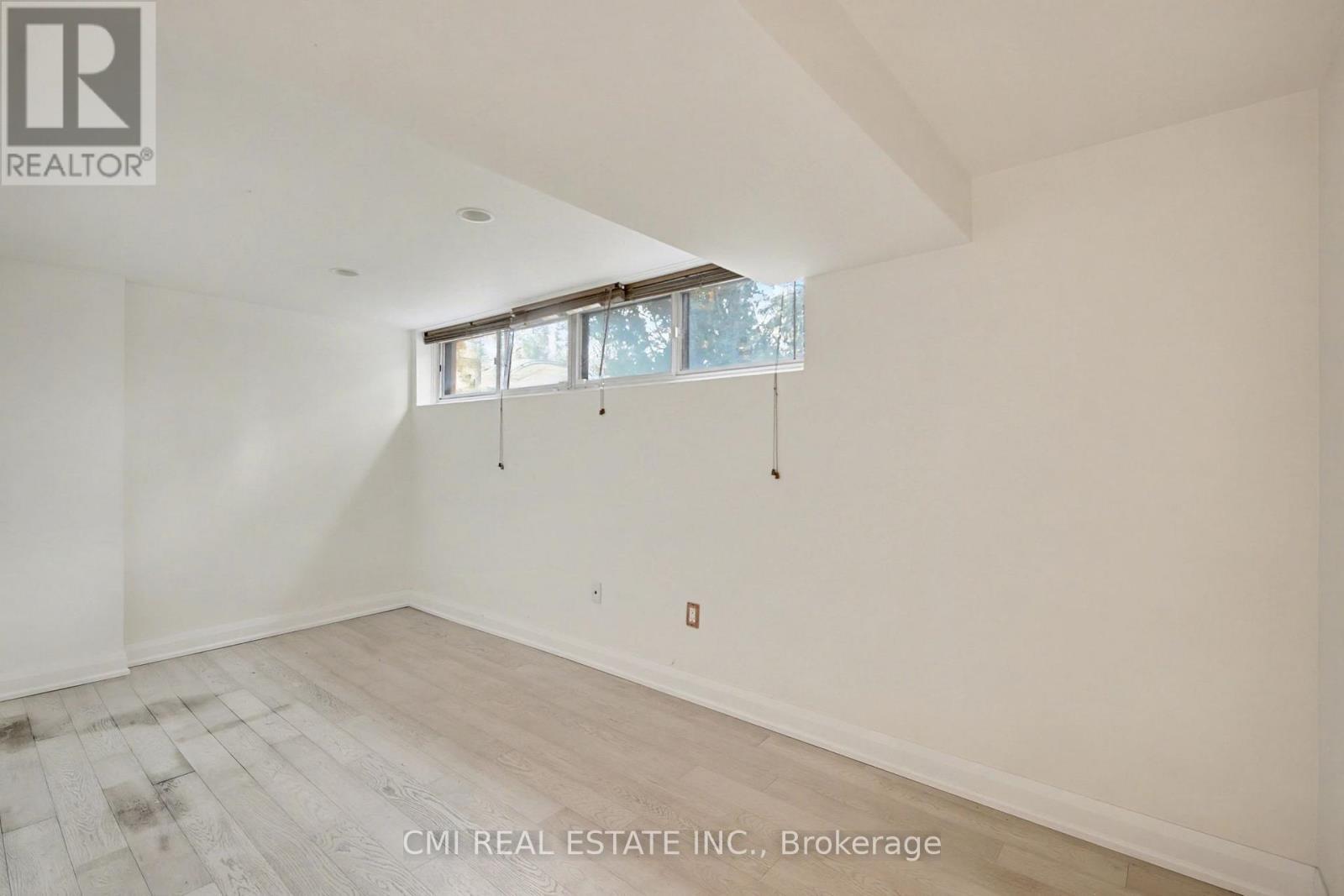 460 Martin Grove Road, Toronto, ON - Indoor Photo Showing Other Room