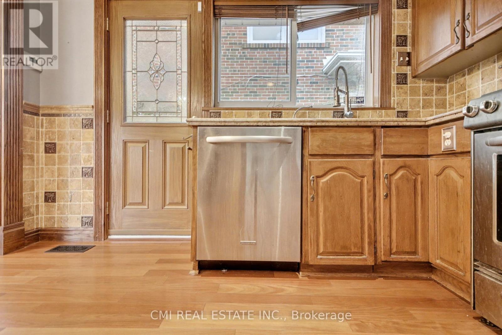 460 Martin Grove Road, Toronto, ON - Indoor Photo Showing Kitchen