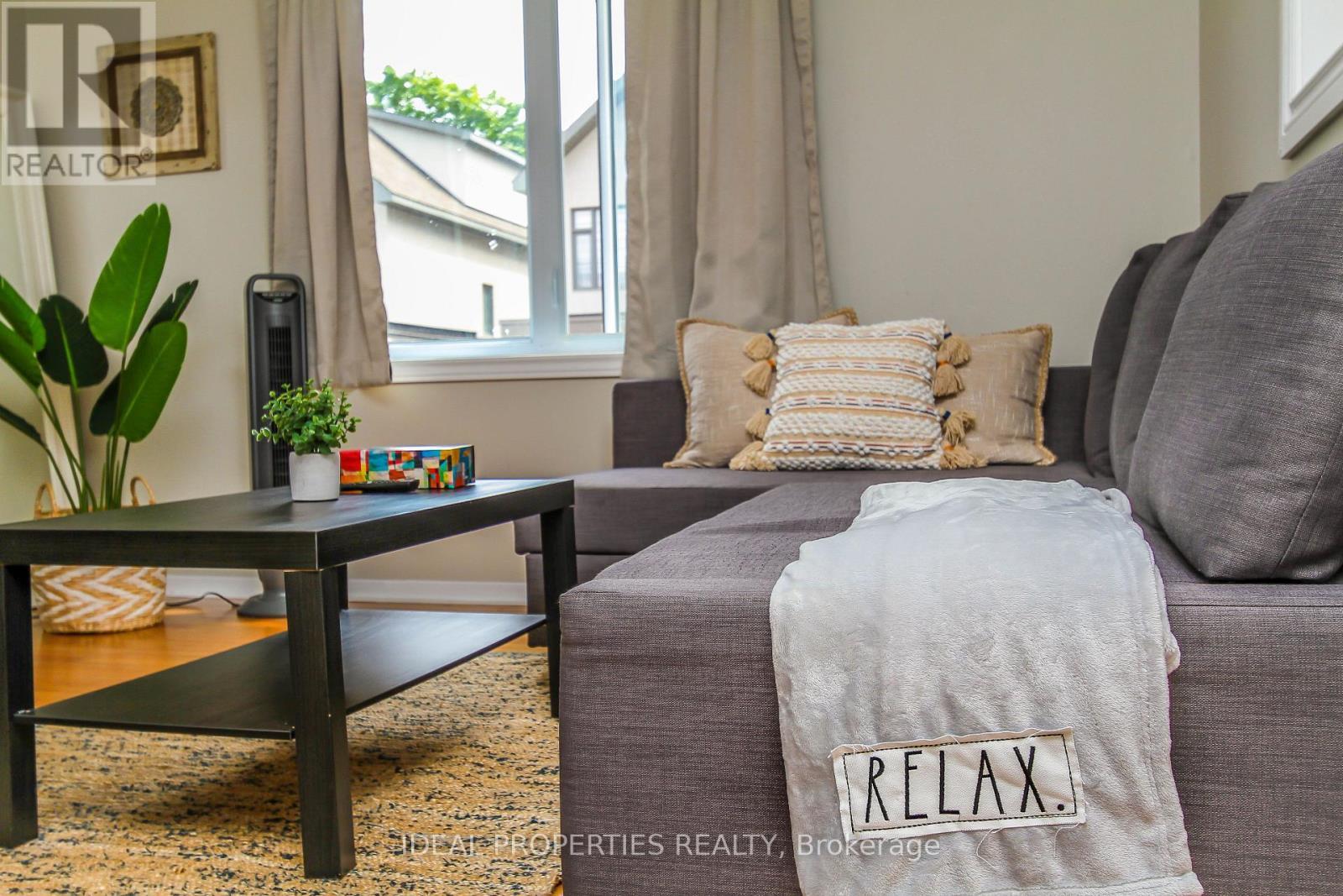 B - 276 Carruthers Avenue, Ottawa, ON