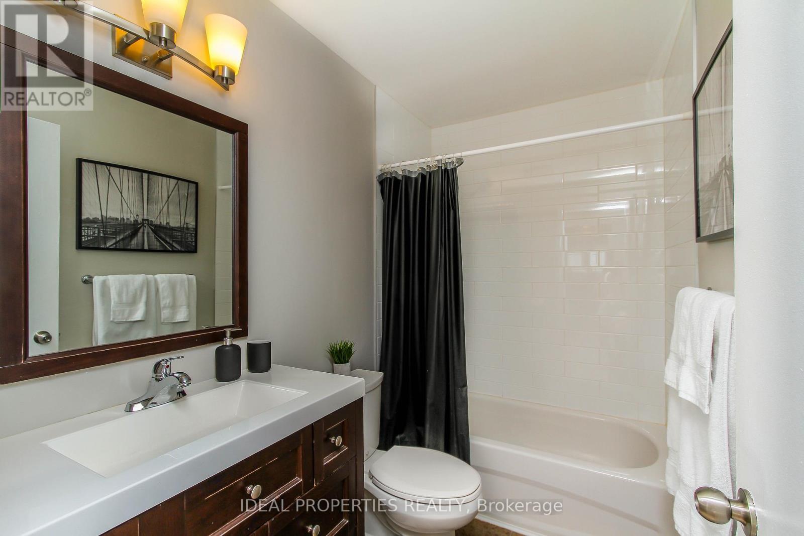 B - 276 Carruthers Avenue, Ottawa, ON