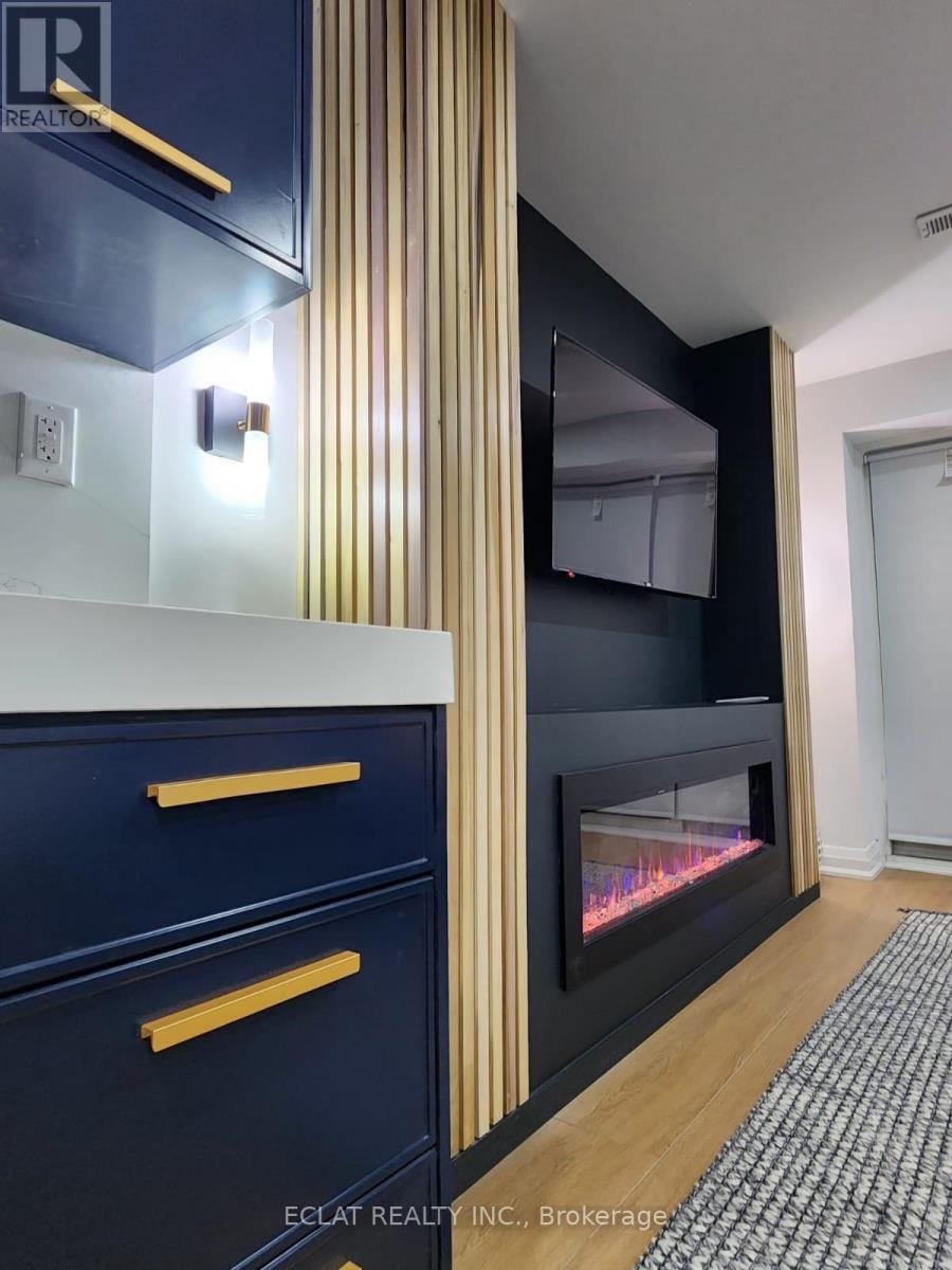 75 Vanilla Trail(Lower), Thorold, ON - Indoor With Fireplace