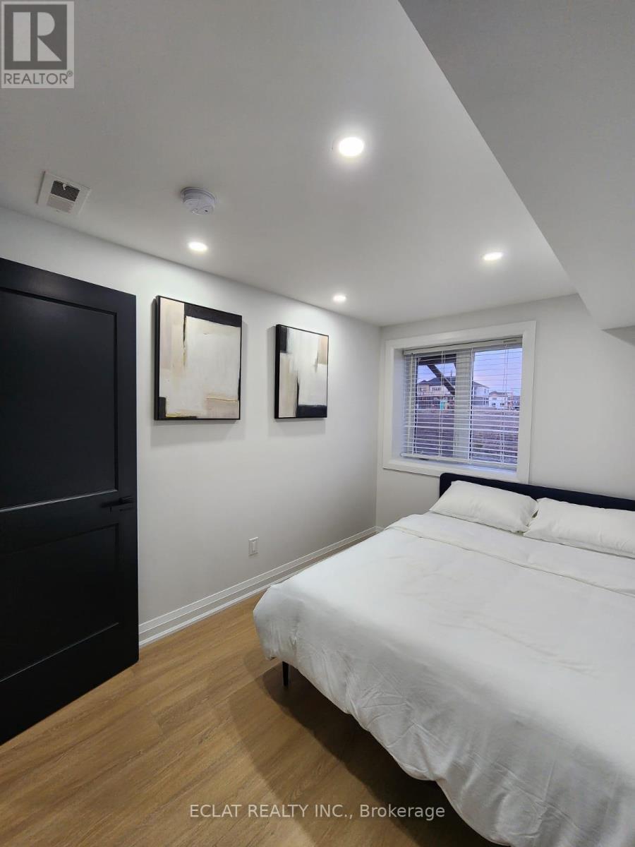 75 Vanilla Trail(Lower), Thorold, ON - Indoor Photo Showing Bedroom