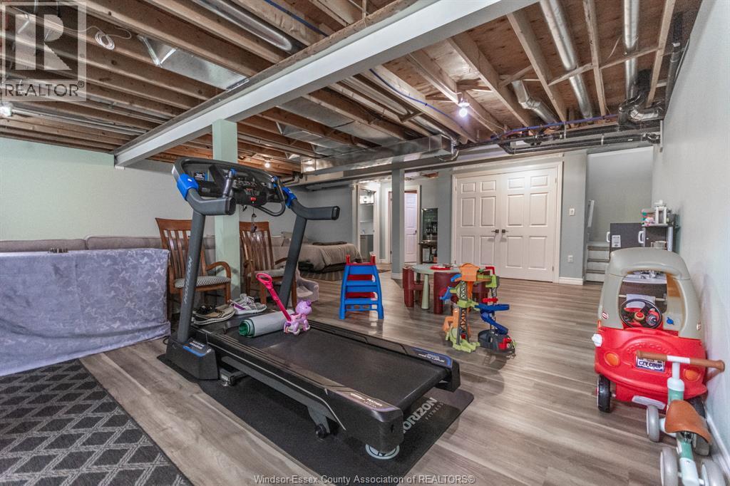 11925 Cobblestone Crescent, Windsor, ON - Indoor Photo Showing Basement