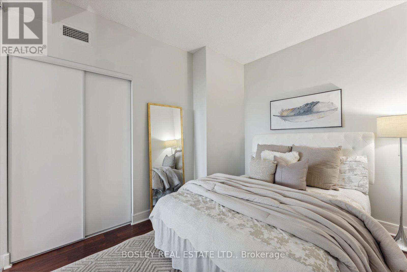 1503 - 35 Brian Peck Crescent, Toronto, ON - Indoor Photo Showing Bedroom