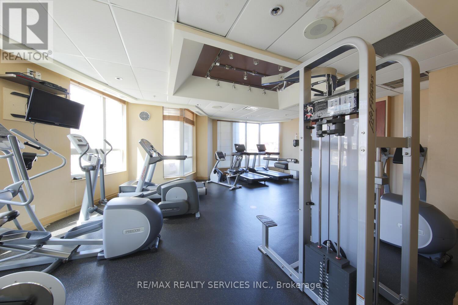 1215 - 60 Byng Avenue, Toronto, ON - Indoor Photo Showing Gym Room
