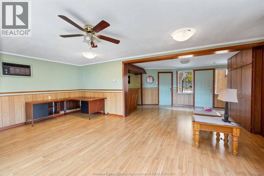 955 Scofield, Windsor, ON - Indoor Photo Showing Other Room
