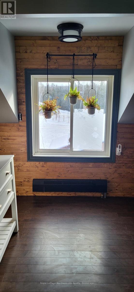 Crh9+Q8 Sables-Spanish River, Algoma Remote Area, ON - Indoor Photo Showing Other Room