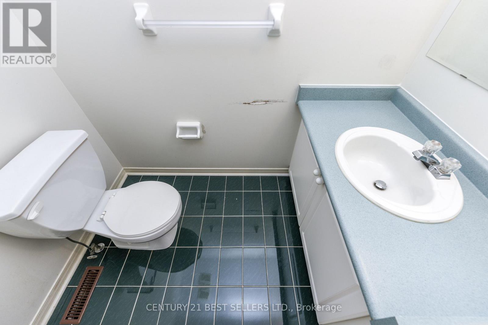 5439 Antrex Crescent, Mississauga, ON - Indoor Photo Showing Bathroom