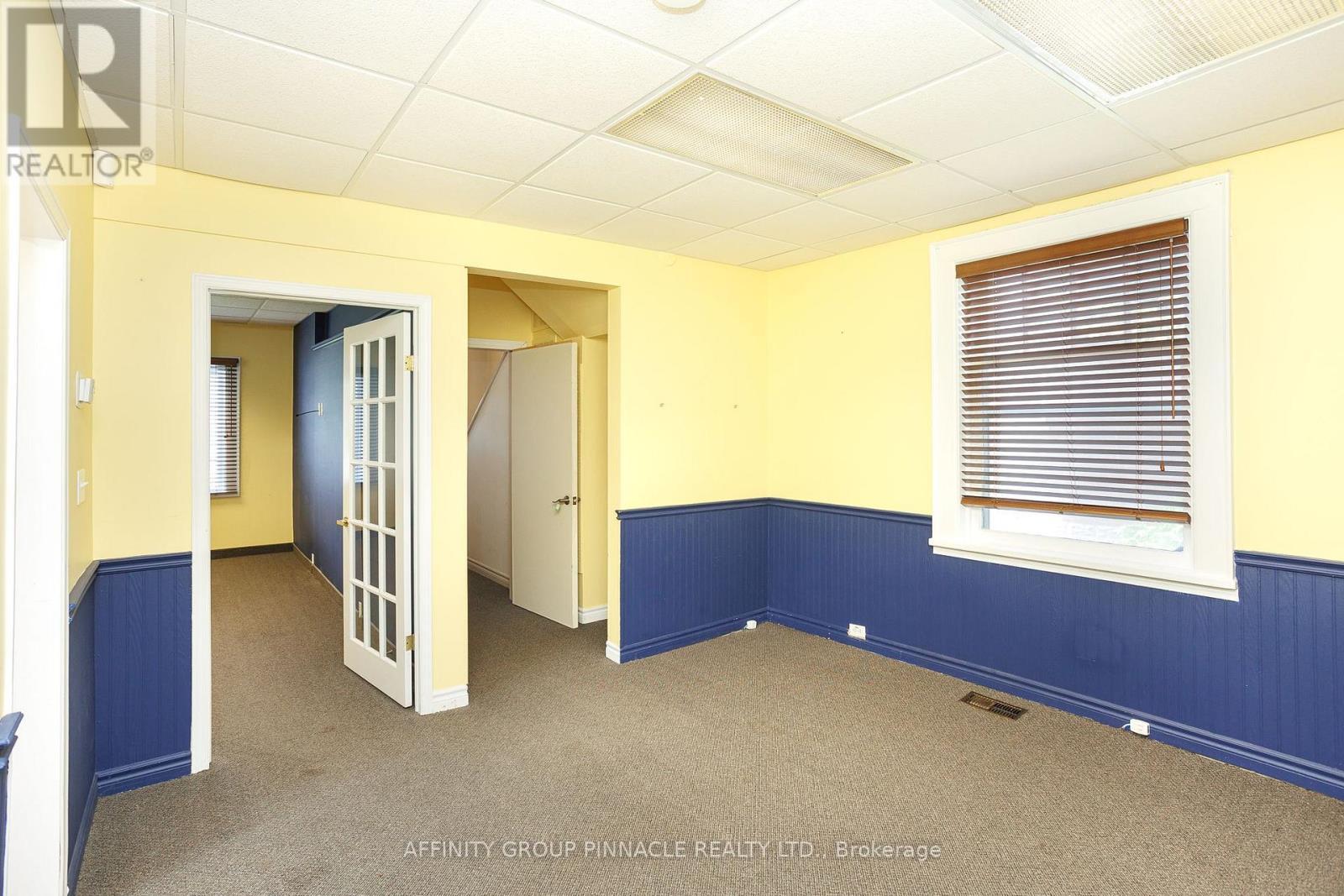 221 Kent Street W, Kawartha Lakes (Lindsay), ON