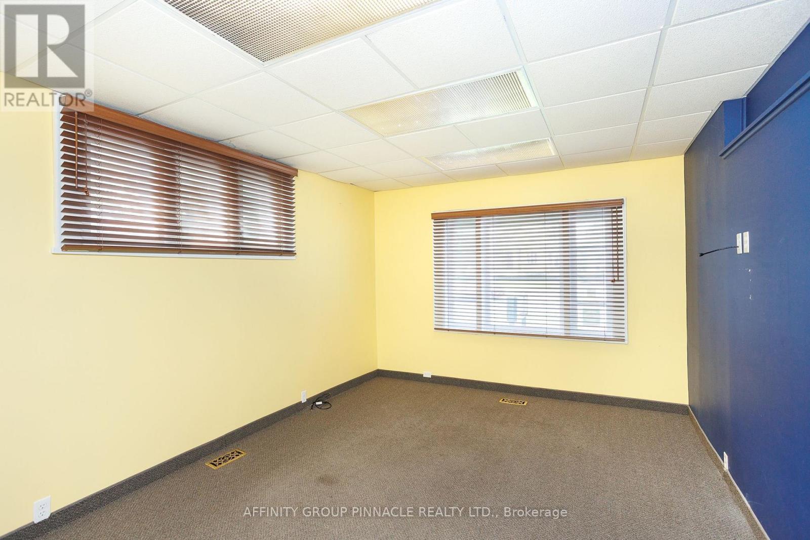 221 Kent Street W, Kawartha Lakes (Lindsay), ON