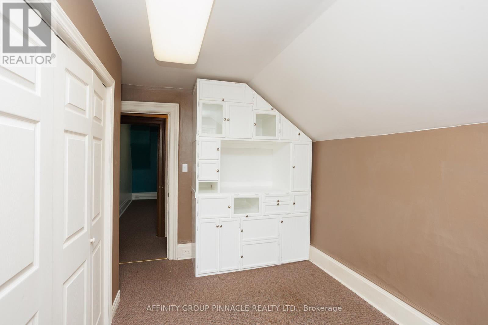 221 Kent Street W, Kawartha Lakes (Lindsay), ON