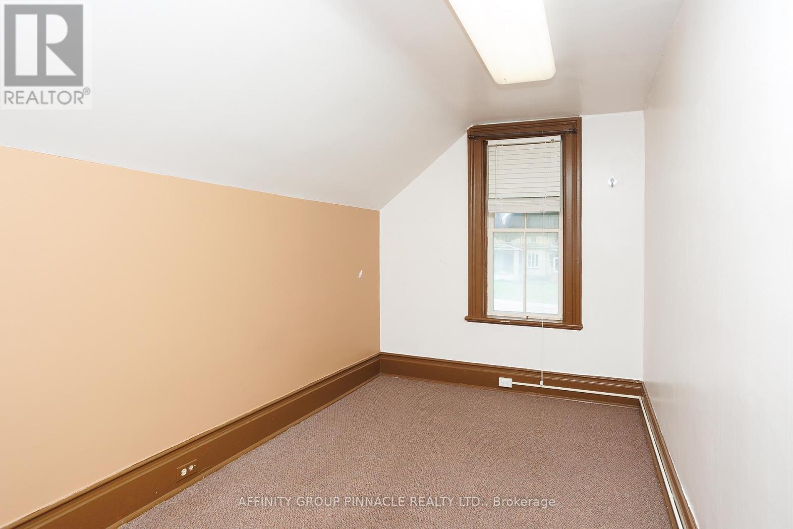 221 Kent Street W, Kawartha Lakes (Lindsay), ON