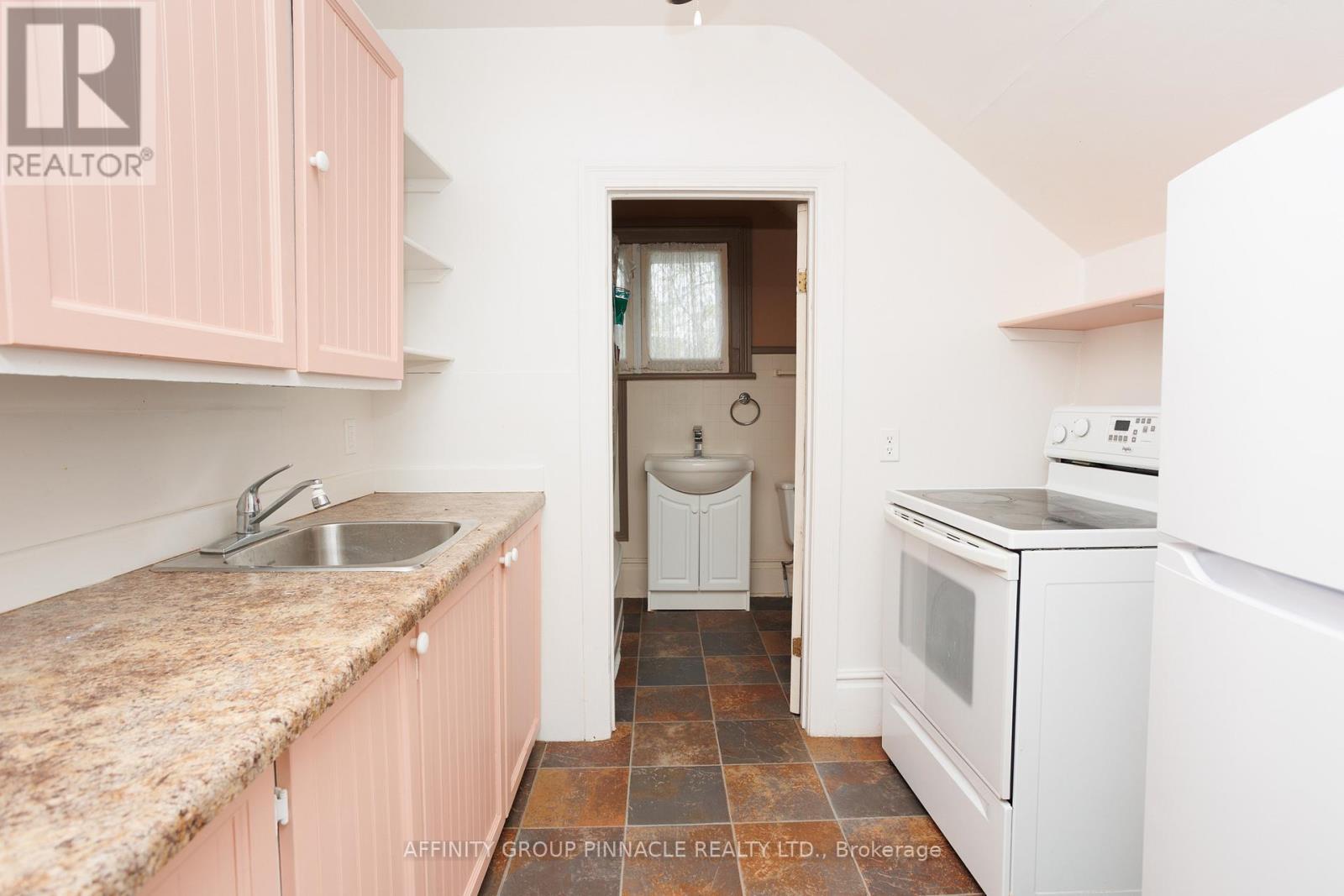 221 Kent Street W, Kawartha Lakes (Lindsay), ON