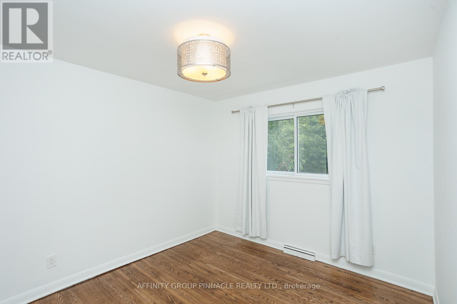 22 Sunset Court, Kawartha Lakes (Lindsay), ON - Indoor Photo Showing Other Room