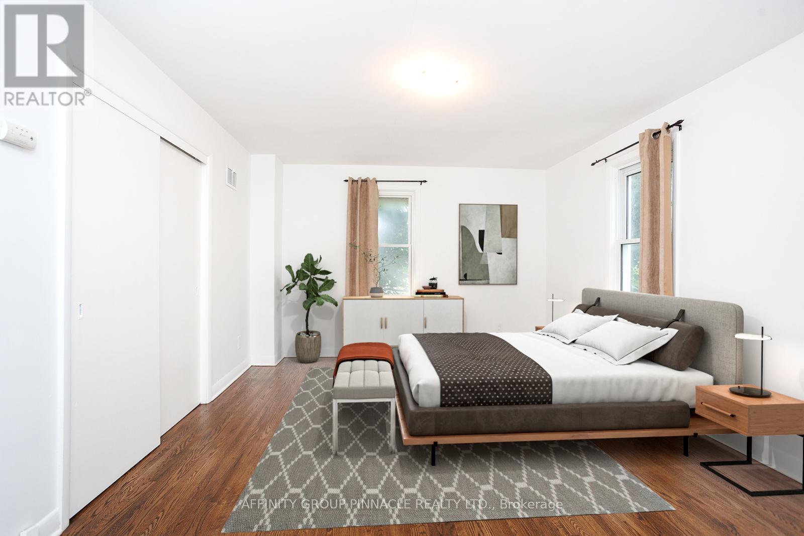 22 Sunset Court, Kawartha Lakes (Lindsay), ON - Indoor Photo Showing Bedroom