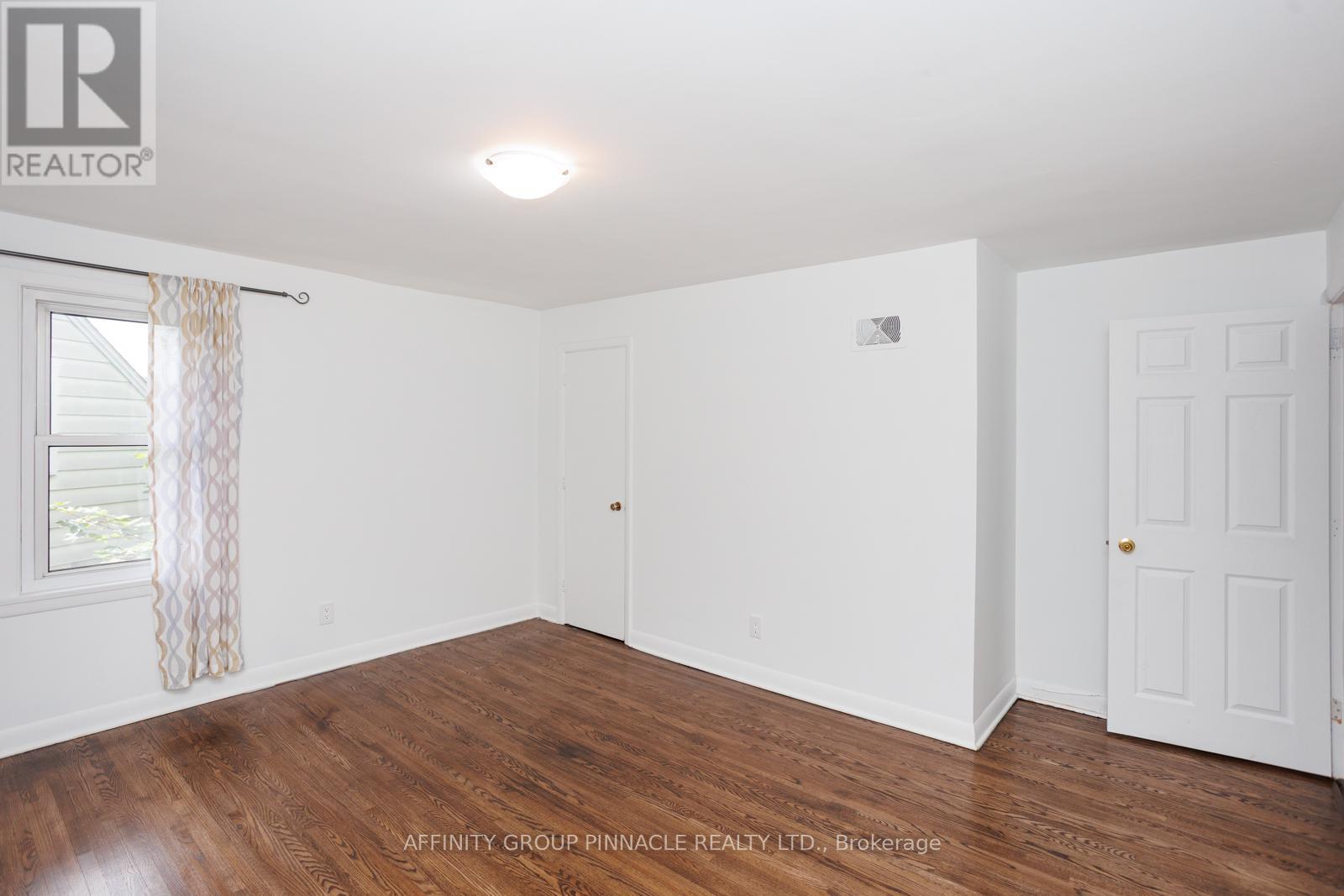 22 Sunset Court, Kawartha Lakes (Lindsay), ON - Indoor Photo Showing Other Room