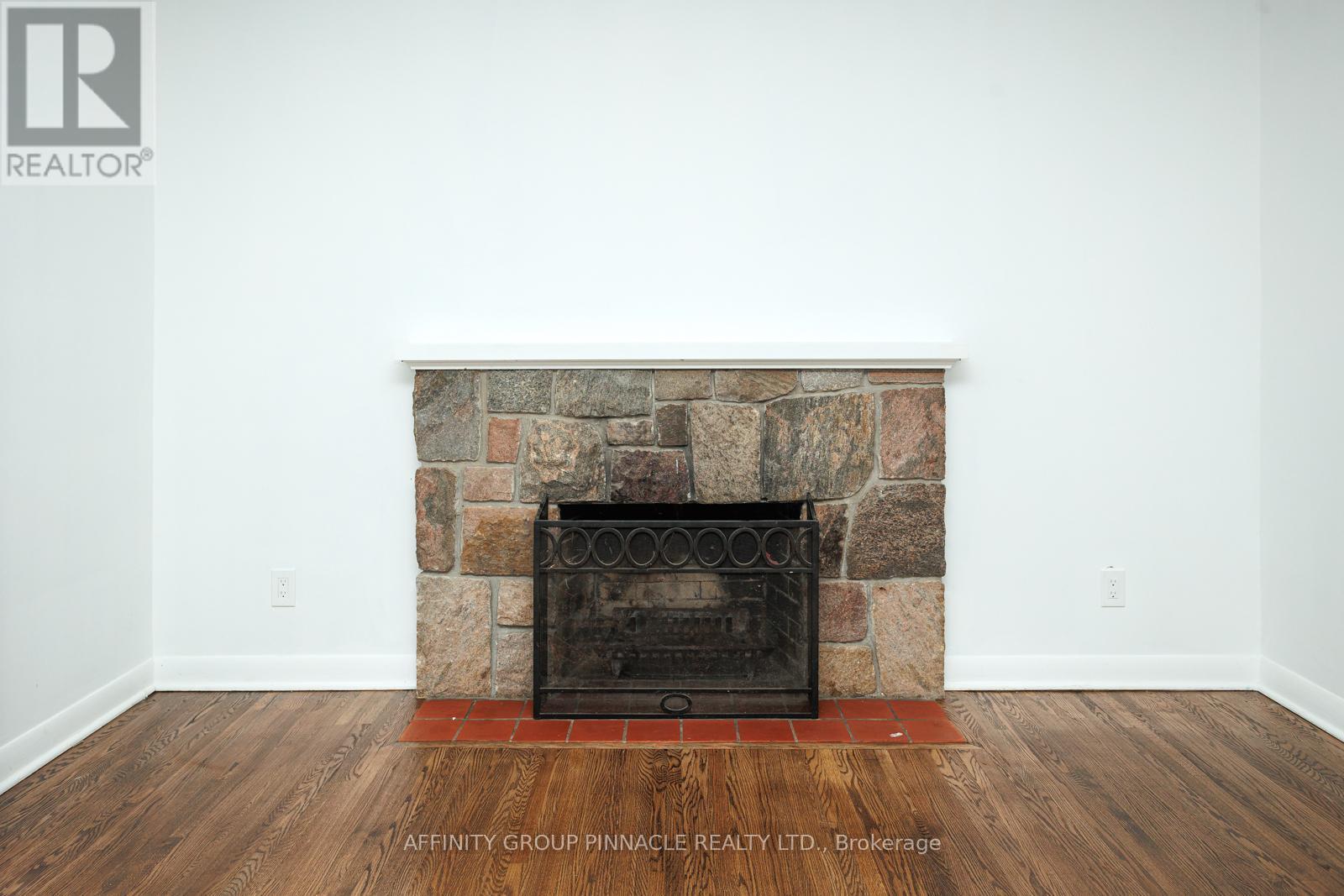 22 Sunset Court, Kawartha Lakes (Lindsay), ON - Indoor Photo Showing Other Room With Fireplace