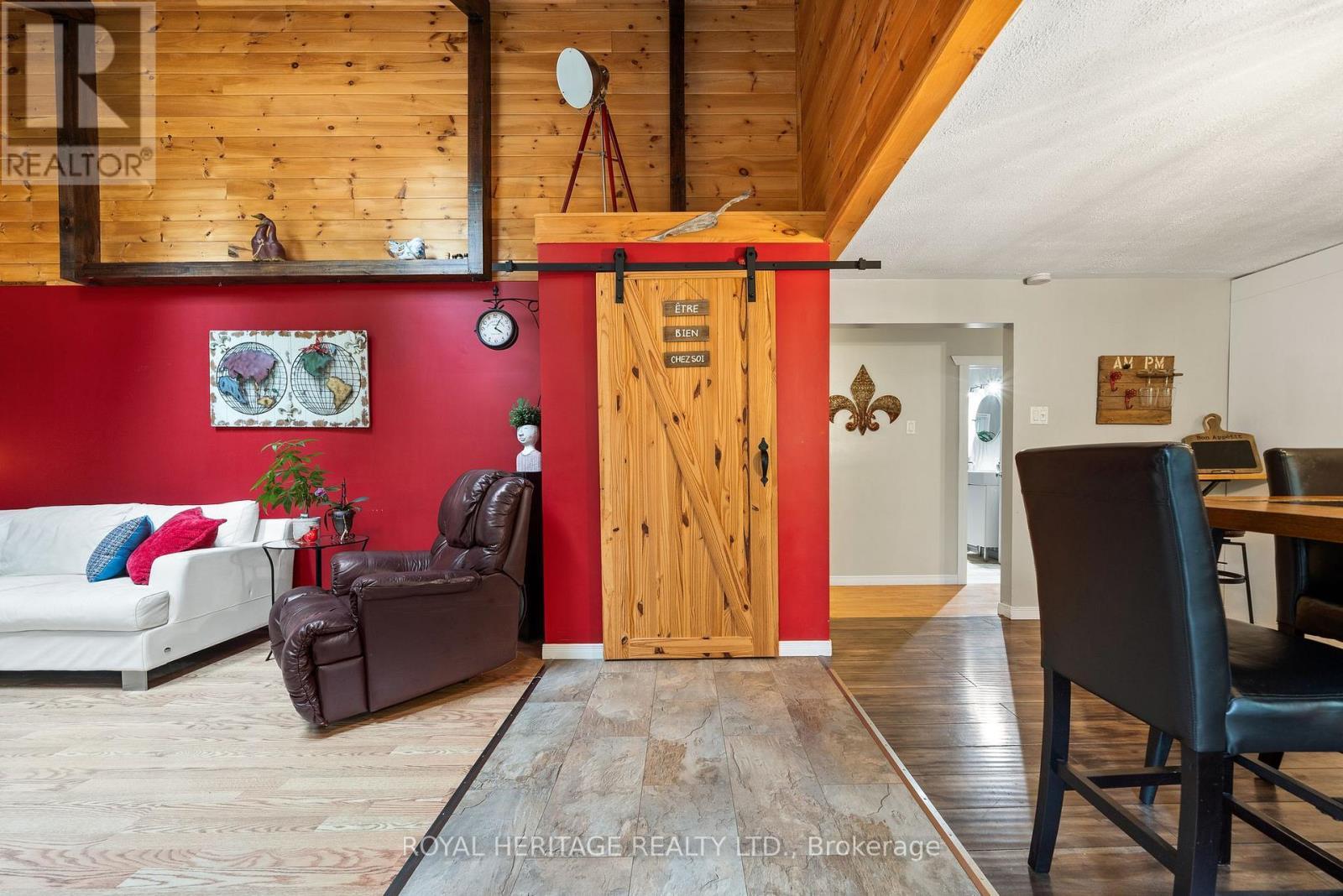 155 Prince Edward Street, Brighton, ON - Indoor