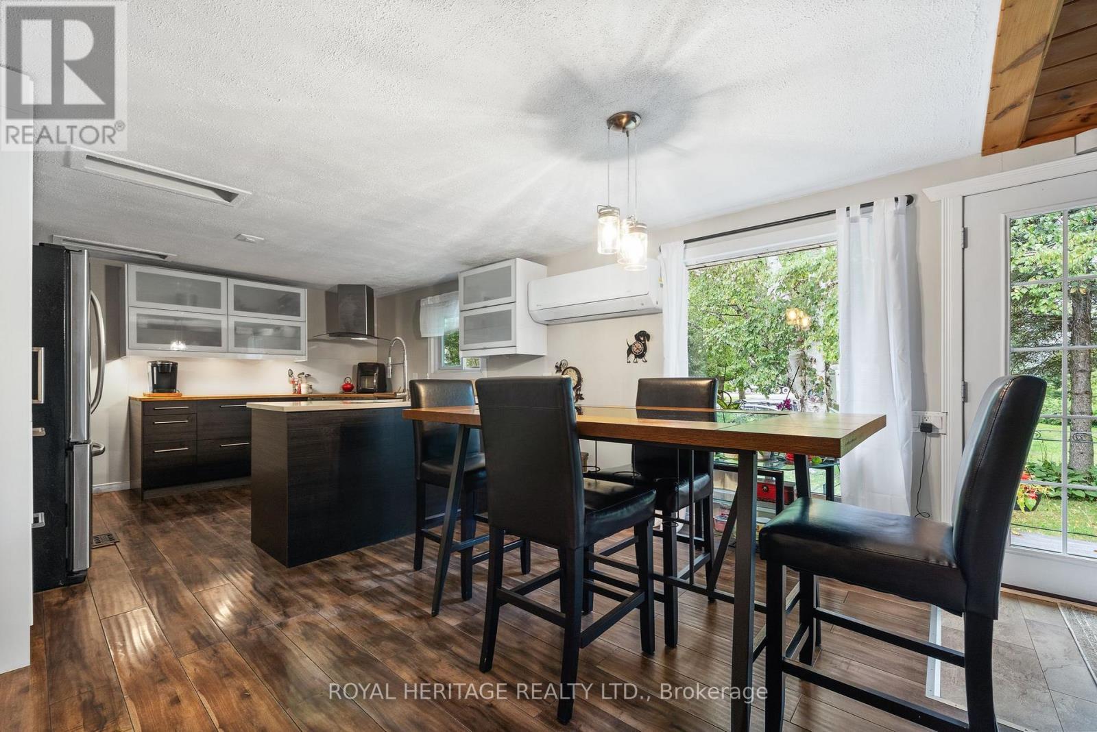 155 Prince Edward Street, Brighton, ON - Indoor Photo Showing Dining Room