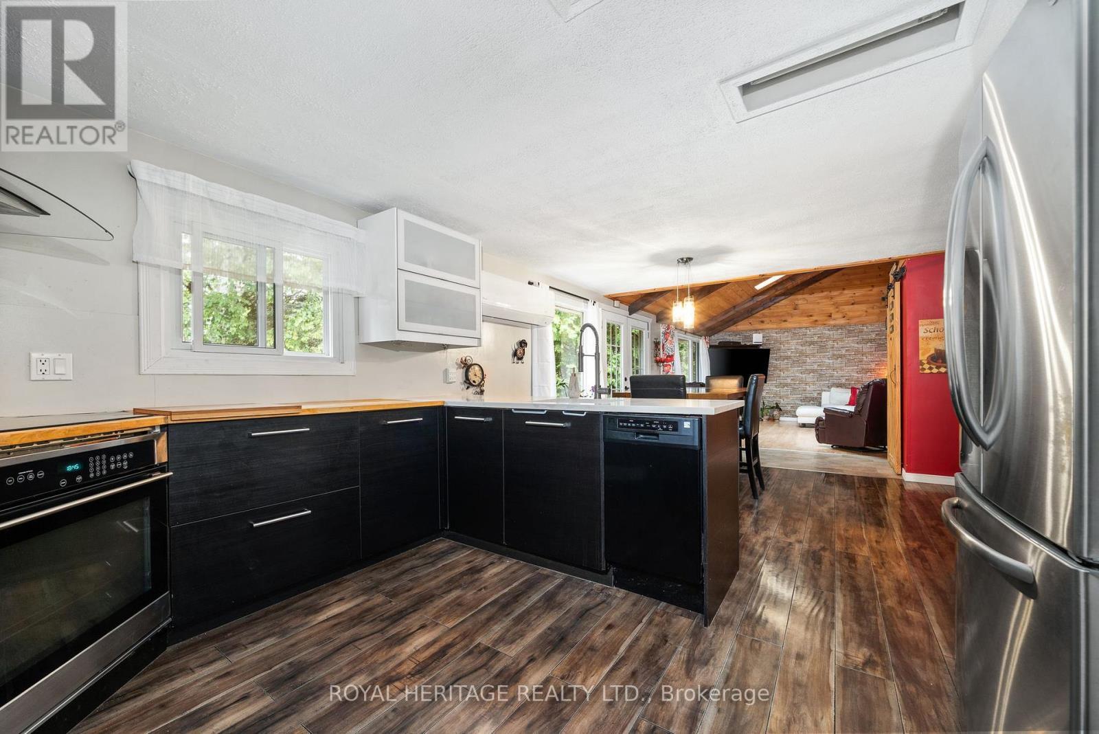 155 Prince Edward Street, Brighton, ON - Indoor Photo Showing Kitchen